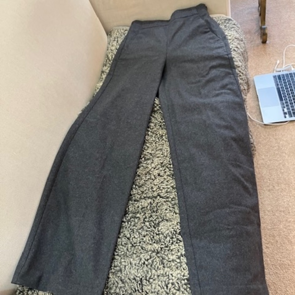 EUC Aritzia Wilfred Halley Pant - wool, size 2